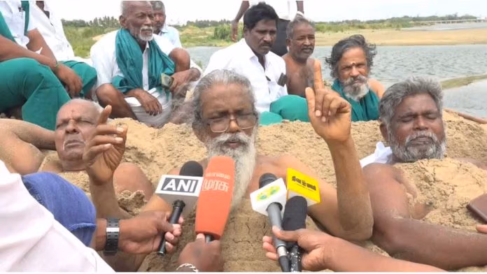 Farmers protest for release of Cauvery water